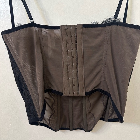 Lace Corset Top - Picture 2 of 3